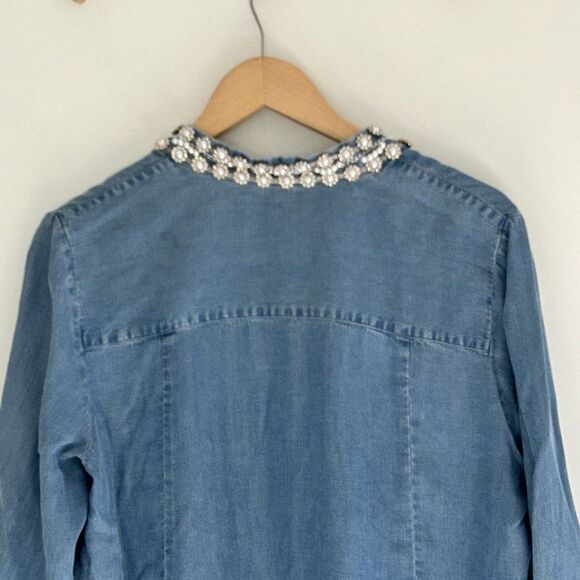 Soft Surroundings Chambray Pearl Rhinestone Tunic Top Size Medium Snap Front - Picture 10 of 10